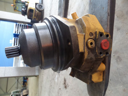 Liebherr 2040-original-SAM-6885-JPG